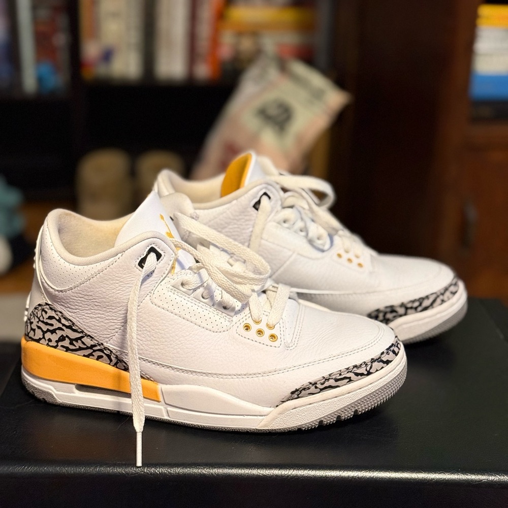 Jordan 3 retro Laser orange